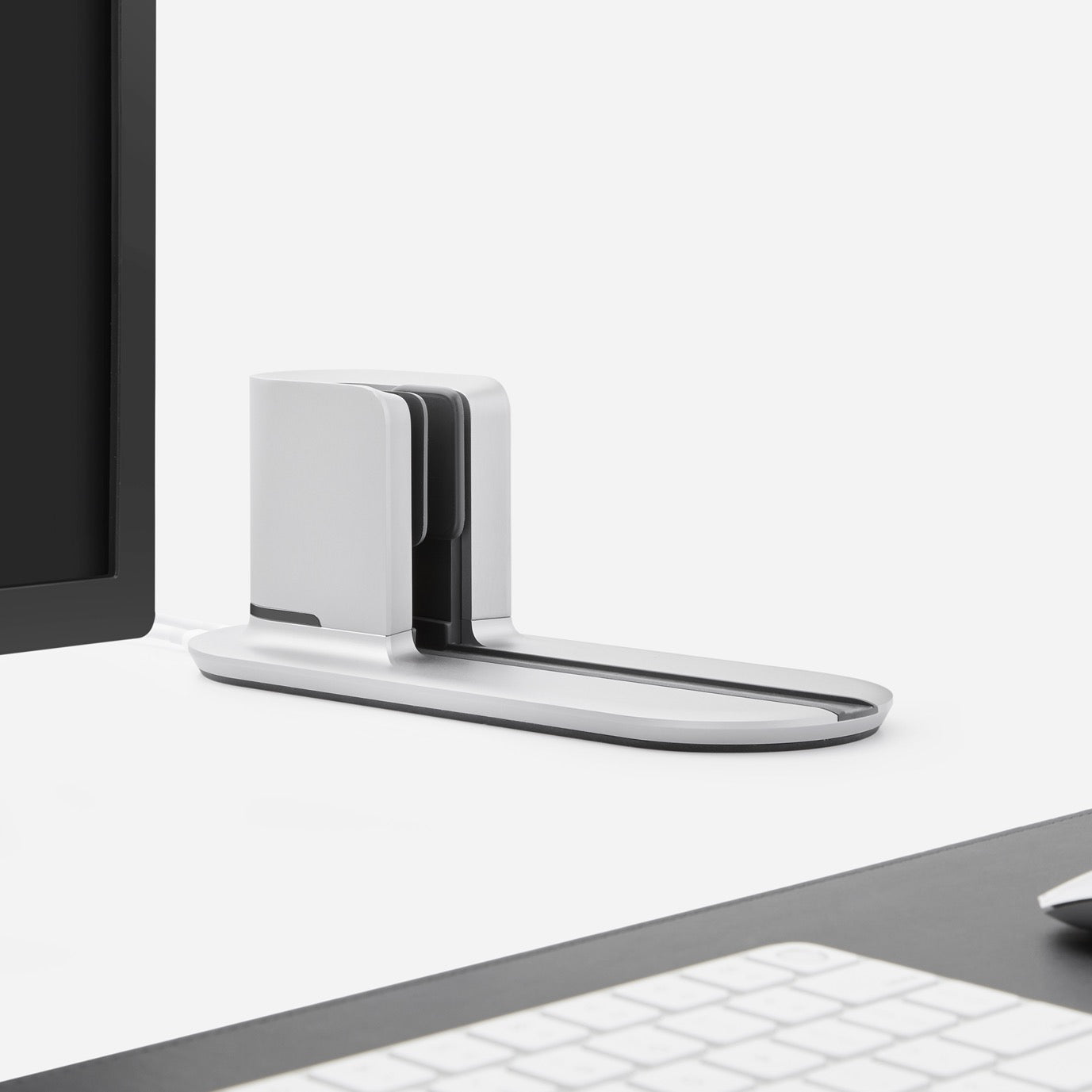 DockBook Vertical Dock for MacBook Pro With Touch Bar – HumanCentric